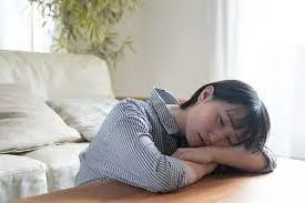 不眠症とたたかう　原因は食生活？ストレス？